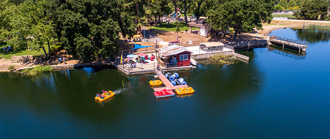 Central Coast Paddle Boat Rentals - Atascadero Lake Boat Rentals - Mr Putters'Boathouse